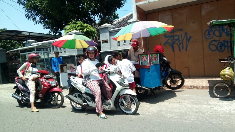 Ditemukan Banyak Jajanan Sekolah Sekolah Tidak Sehat