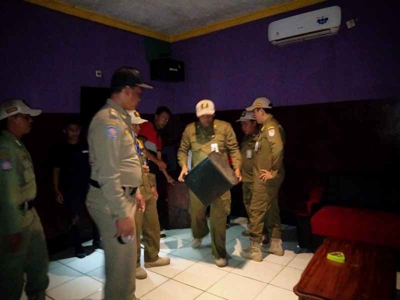 Selain Tanpa Izin, Lima Karaoke di Cilacap Tempati Lahan Hijau