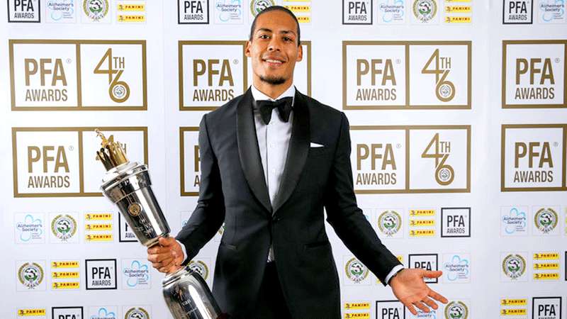 Van Dijk Dijagokan Raih Ballon d’Or