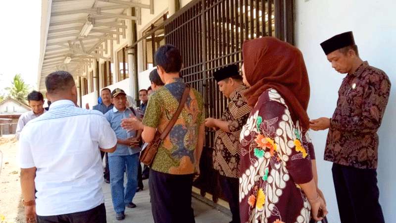 Baru Dibangun, Pasar Sudah Banyak Rusak