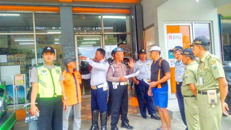Petugas Parkir di Kabupaten Kebumen Belum Patuhi Aturan