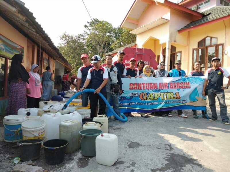 Gapura STM/SMK YPT Purbalingga Bantu 70 Tangki Air Bersih