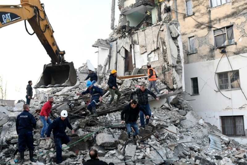 Gempa Hebat di Albania, Enam Tewas, 150 Luka-luka