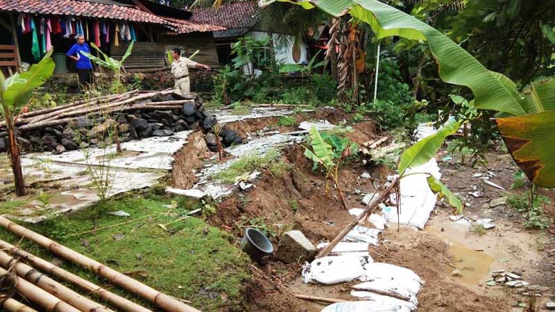 Rumah Terdampak Longsor Digelontor Rp 4,1 Miliar