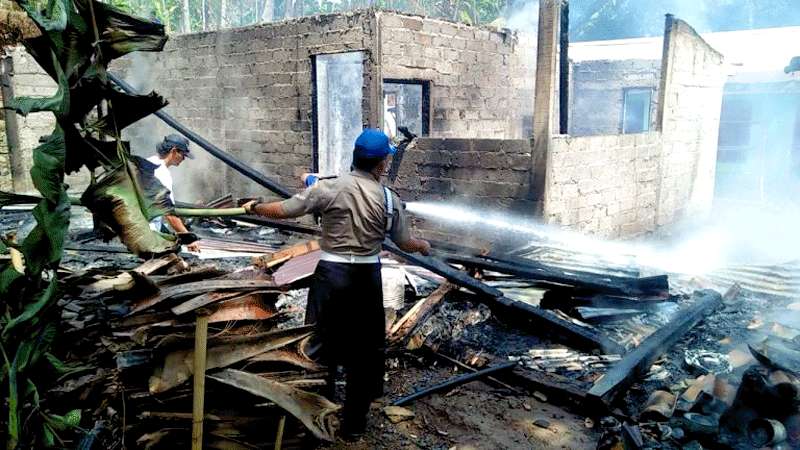 Lupa Matikan Tungku, Rumah Warga Sidanegara Terbakar