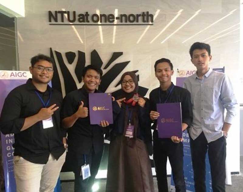 Mahasiswa FMIPA Unsoed Ukir Prestasi di Singapura