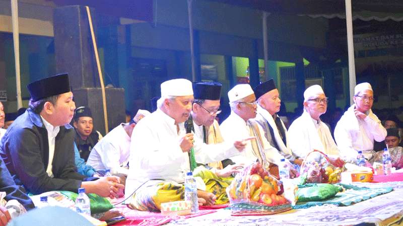 Ribuan Pecinta Sholawat di Kebumen Nyimak Sejarah Nabi