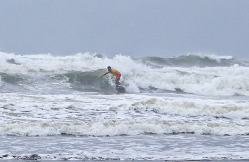 Pemkab Cilacap Siapkan Destinasi Surfing