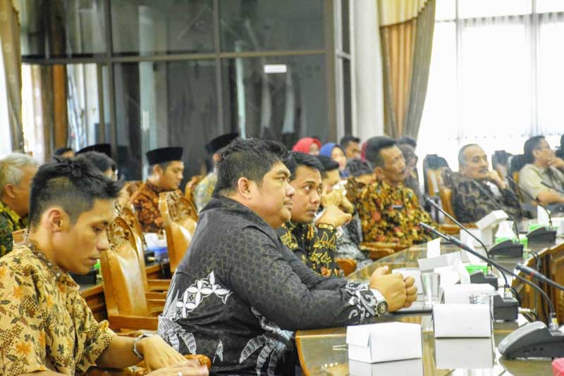 DPRD Minta Pemkab Kejar Pendapatan