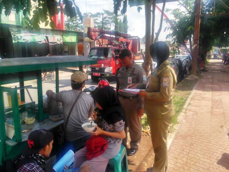 PKL di Depan RSUD Purbalingga Bikin Kumuh