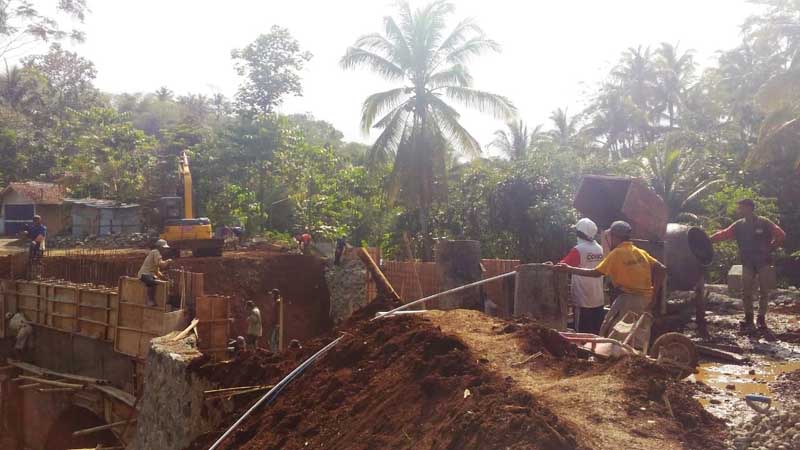 Pembangunan Jembatan Kali Blimbing Mantrianom Dikebut