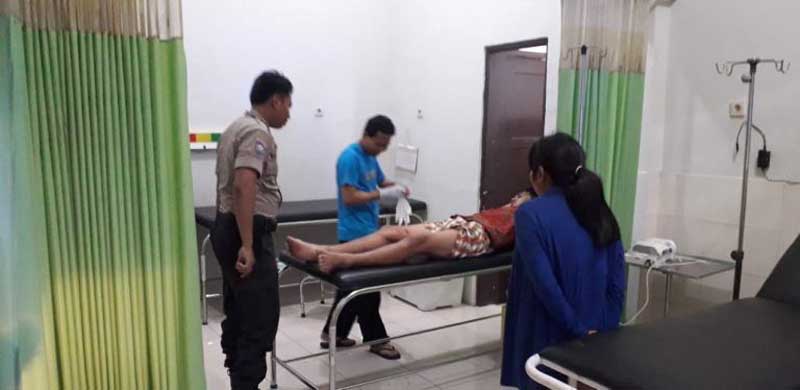 Pengendara Motor Tabrak Slender