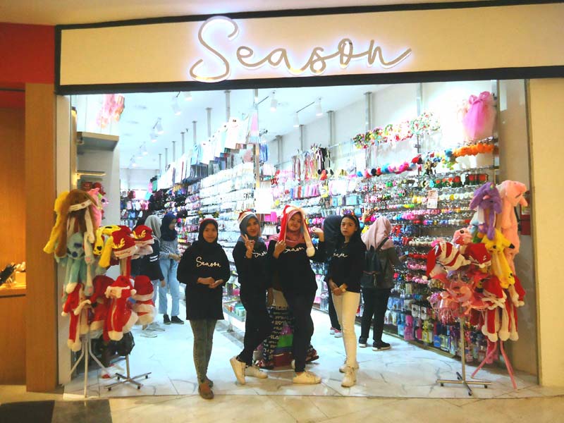 Aksesoris Lengkap untuk Perempuan Di Season Rita SuperMall Purwokerto