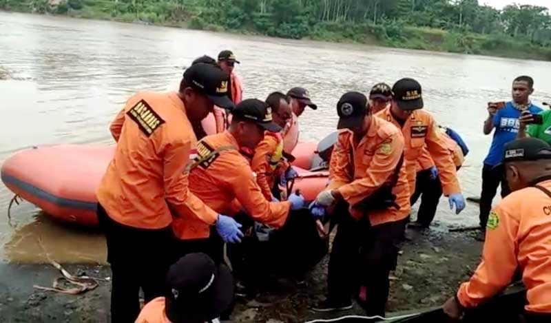 Hilang, Penambang Ditemukan 1 Km dari Lokasi Tenggelam