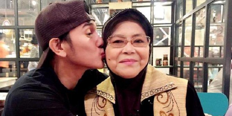 Ibu Vino G Bastian Meninggal Dunia Karena Komplikasi