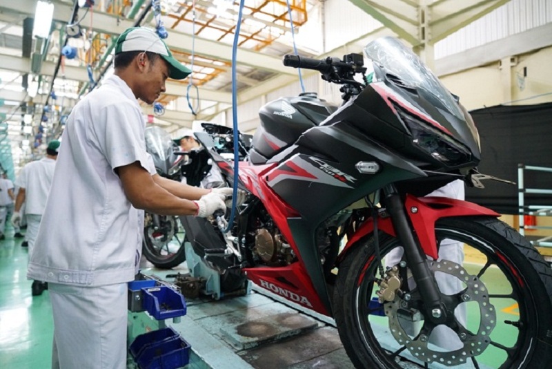 New Honda CBR150R Tampil dengan Wajah Baru