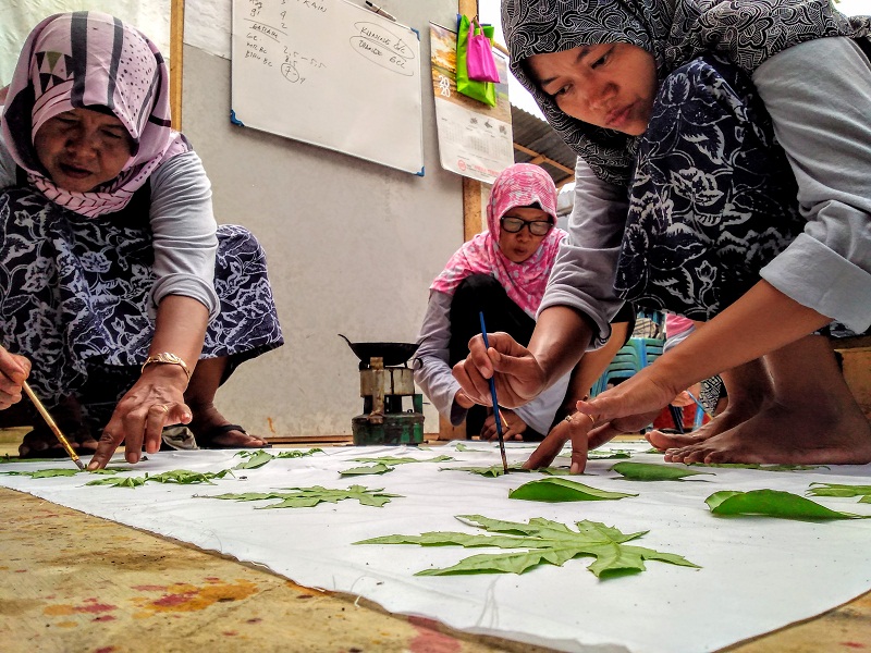 Warga Kemranjen Antusias Belajar Batik Motif Ciprat