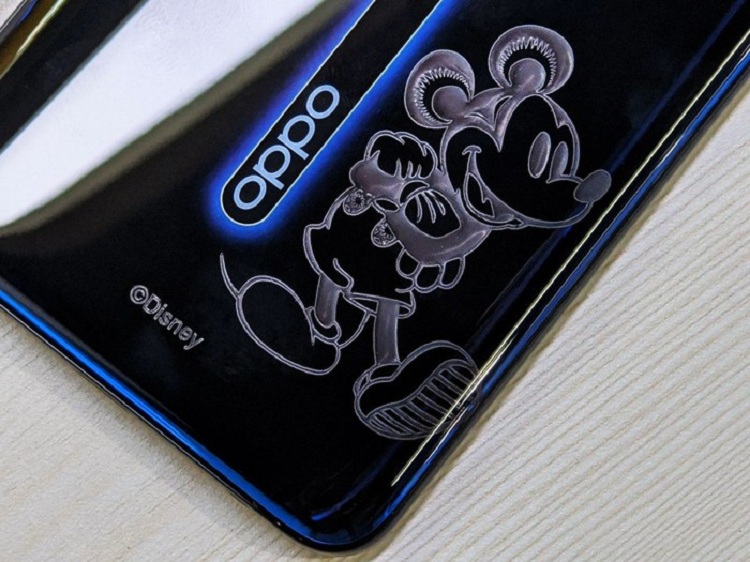 Oppo Hadirkan Reno Berukir Mickey Mouse