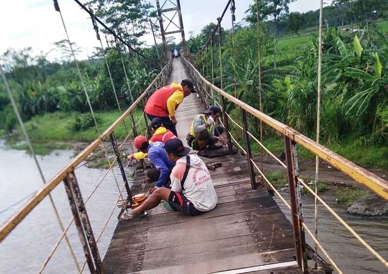 Usang, Jembatan Gantung Sindang Hanya Diperbaiki