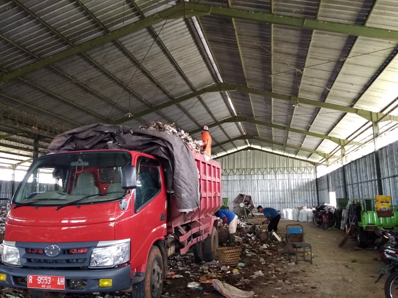 Tekan Residu Sampah, Hanggar Gandeng Pemulung