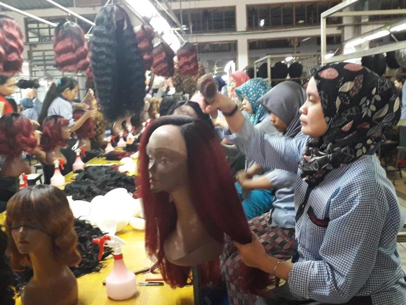 Produksi Rambut Palsu Sempat Kesulitan Bahan Baku