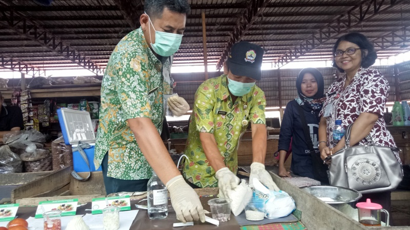 Sayuran di Pasar Segamas Aman Konsumsi