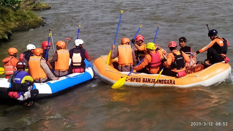 Warga Prigi Terpeleset dan Hanyut Saat Mancing