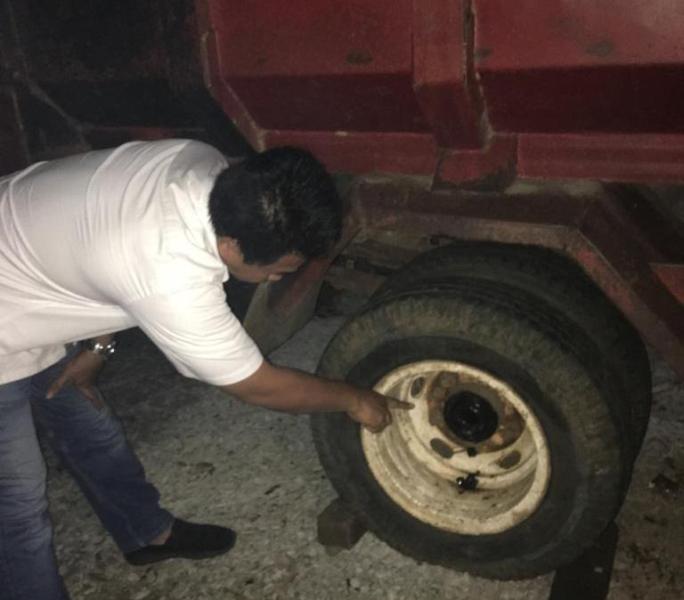 Nekad, Parkir di Depan Bengkel As Roda Dicuri