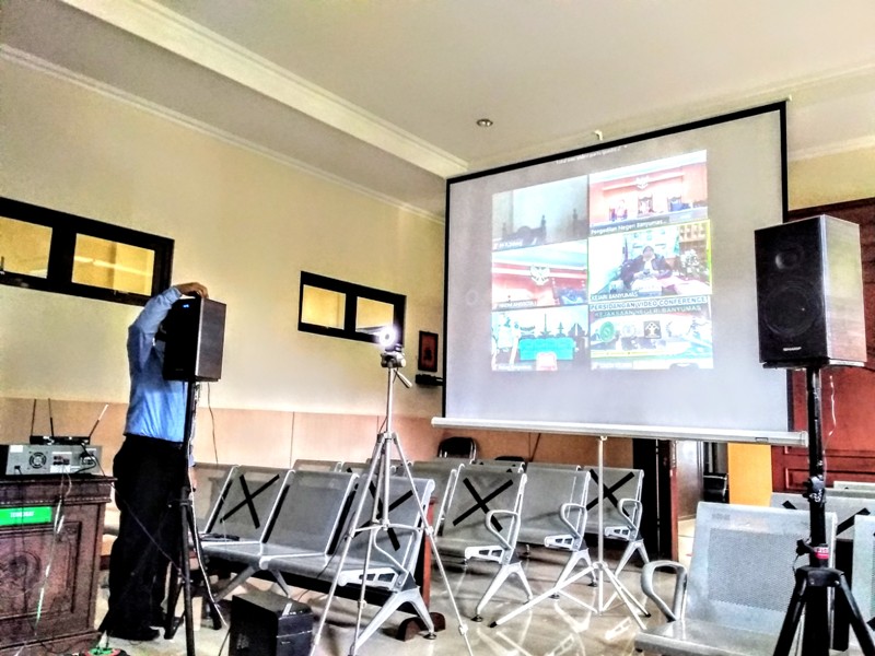 PN Banyumas Gelar Sidang Vicon