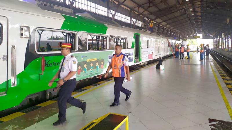 Tinggal 15 KA yang Beroperasi - Hanya Satu KA Menuju Jakarta