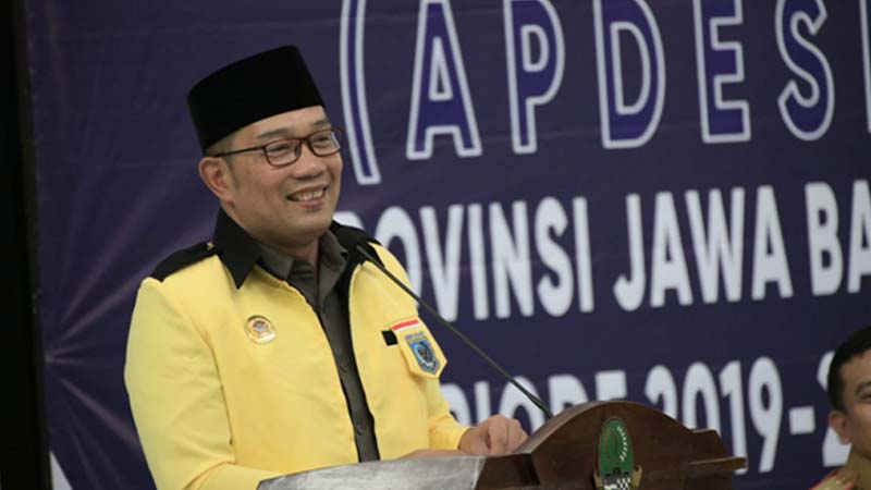 Kang Emil Lantik DPD Apdesi Jabar 2019-2024