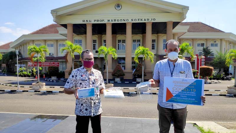 Asuransi Jasindo Serahkan CSR