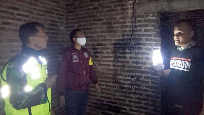 Ngecharge HP, Kamar Malah Terbakar