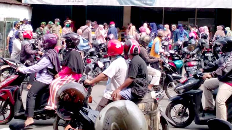 Bupati Banyumas Tegaskan Ancaman Penutupan Toko