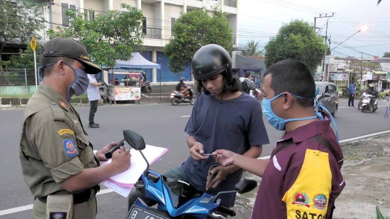 16 Orang Jalani Sidang Tipiring Akibat Tidak Pakai Masker