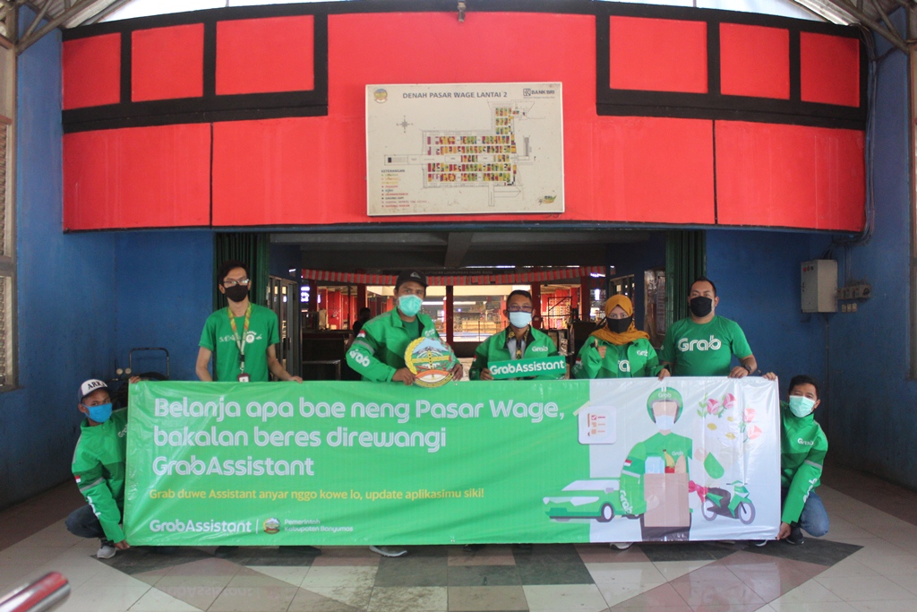 Grab Luncurkan Layanan “Asisten Belanja” di Pasar Tradisional Banyumas