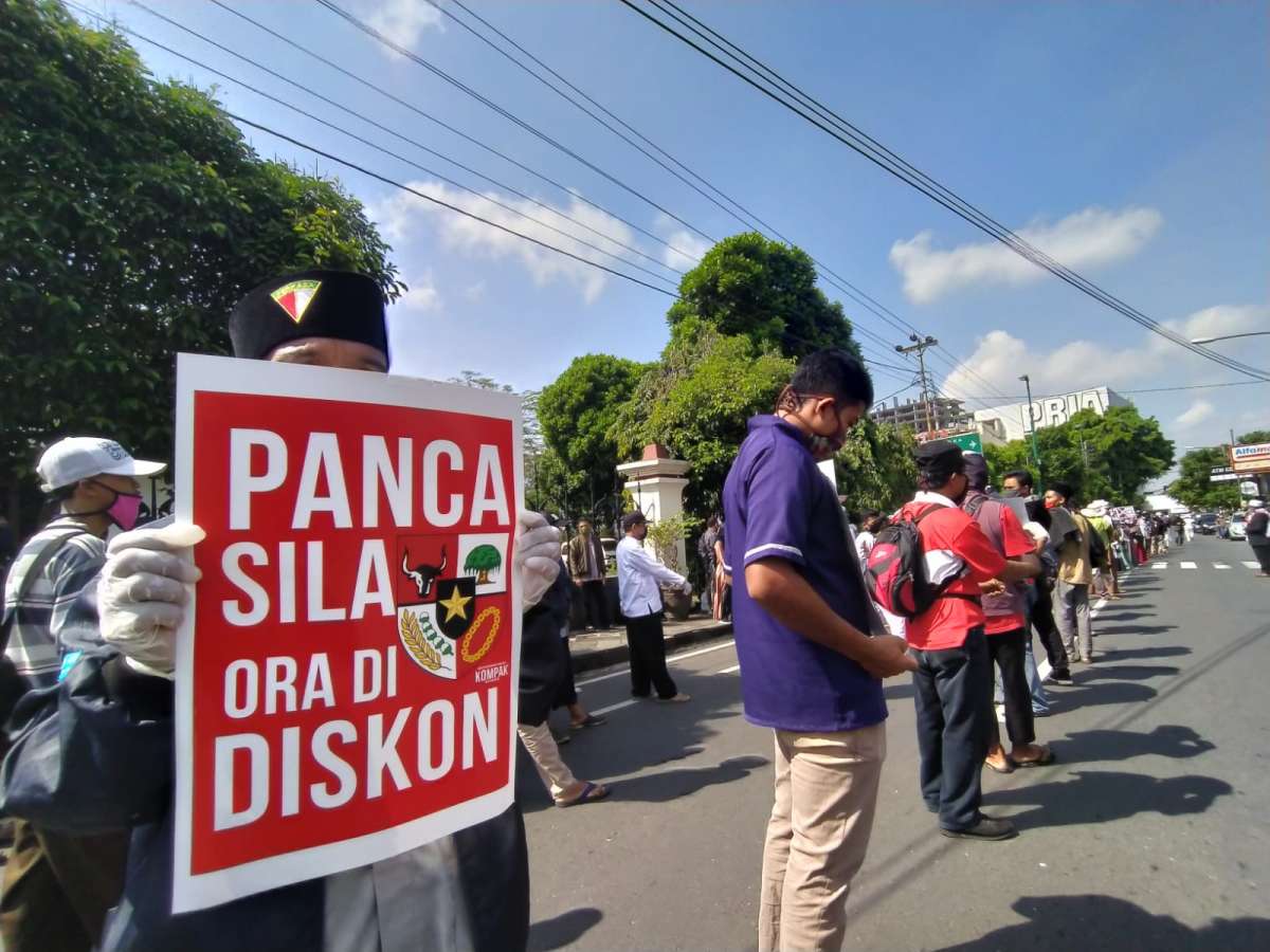 Ratusan Orang Tolak RUU HIP di Kawasan Alun-alun Purwokerto, Nyatakan Pancasila Sudah Final