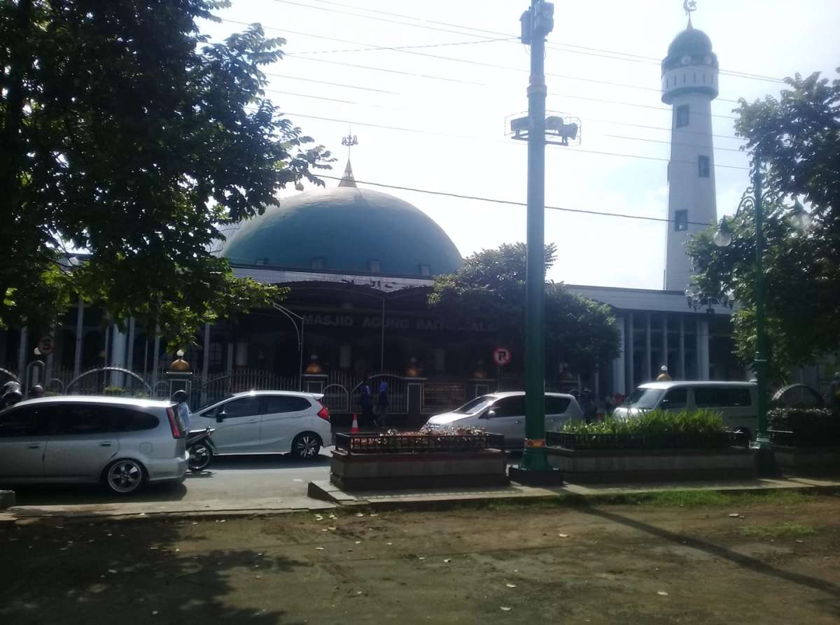 Jarak Jamaah Salat Jum'at 1 Meter Saat New Normal