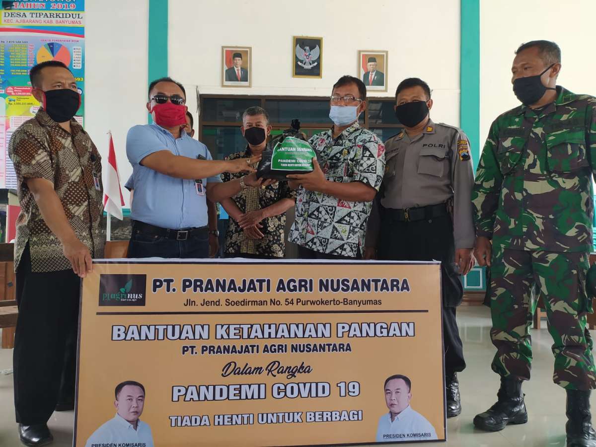 PT PJ Agrinus Beri Bantuan Warga Tiparkidul