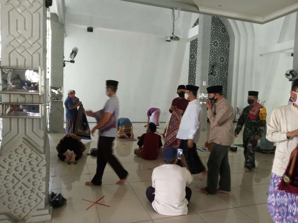Pantau Salat Jumat Perdana Di Masa New Normal, Bupati Banyumas Ngaku Asyik
