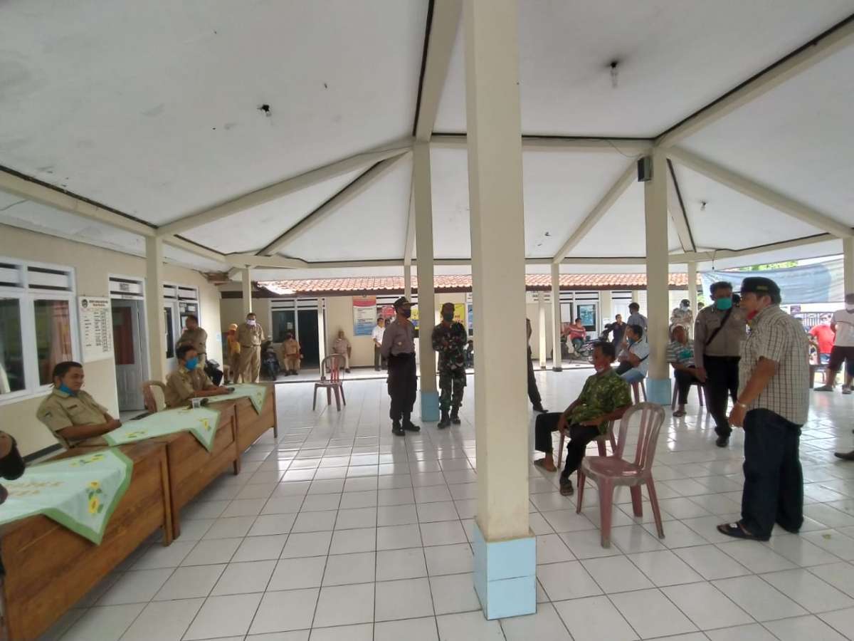 Perangkat Desa Diduga Selingkuh, Warga Desa Pejogol Cilongok Geruduk Balai Desa