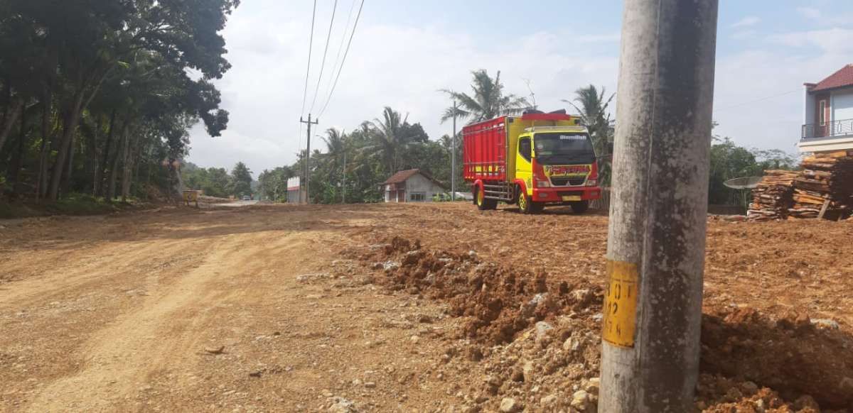 Kontraktor di Kebumen Terus Kebut Pembangunan JLSS  atau Jalur Pantai Selatan (Pansela), Terkendala Tiang List