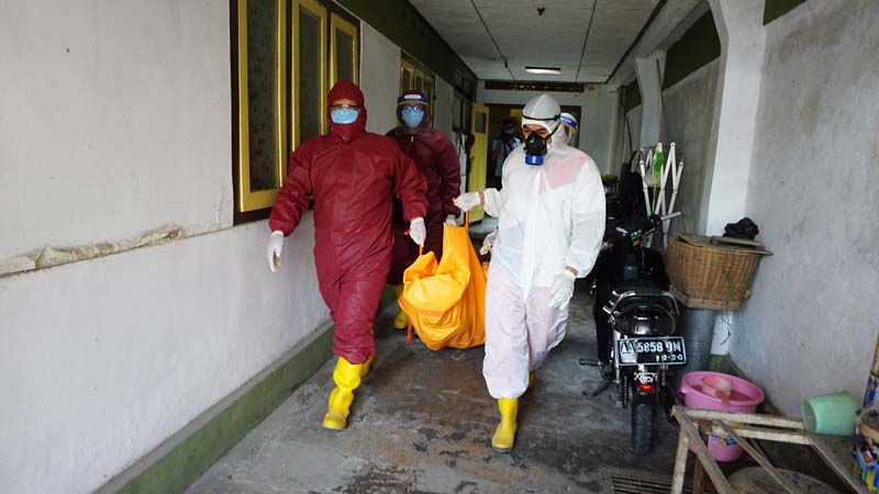 Tinggal Sendiri dan Sebatangkara, Pria Ditemukan Membusuk di Rumahnya