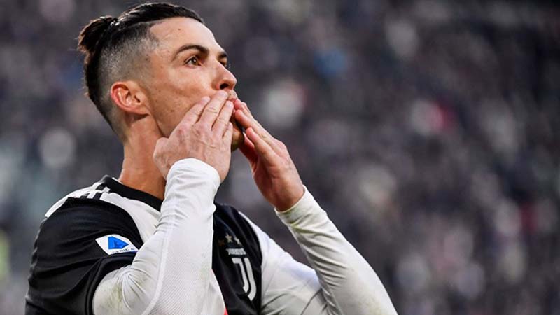 Tiga Poin Demi Jaga Jarak