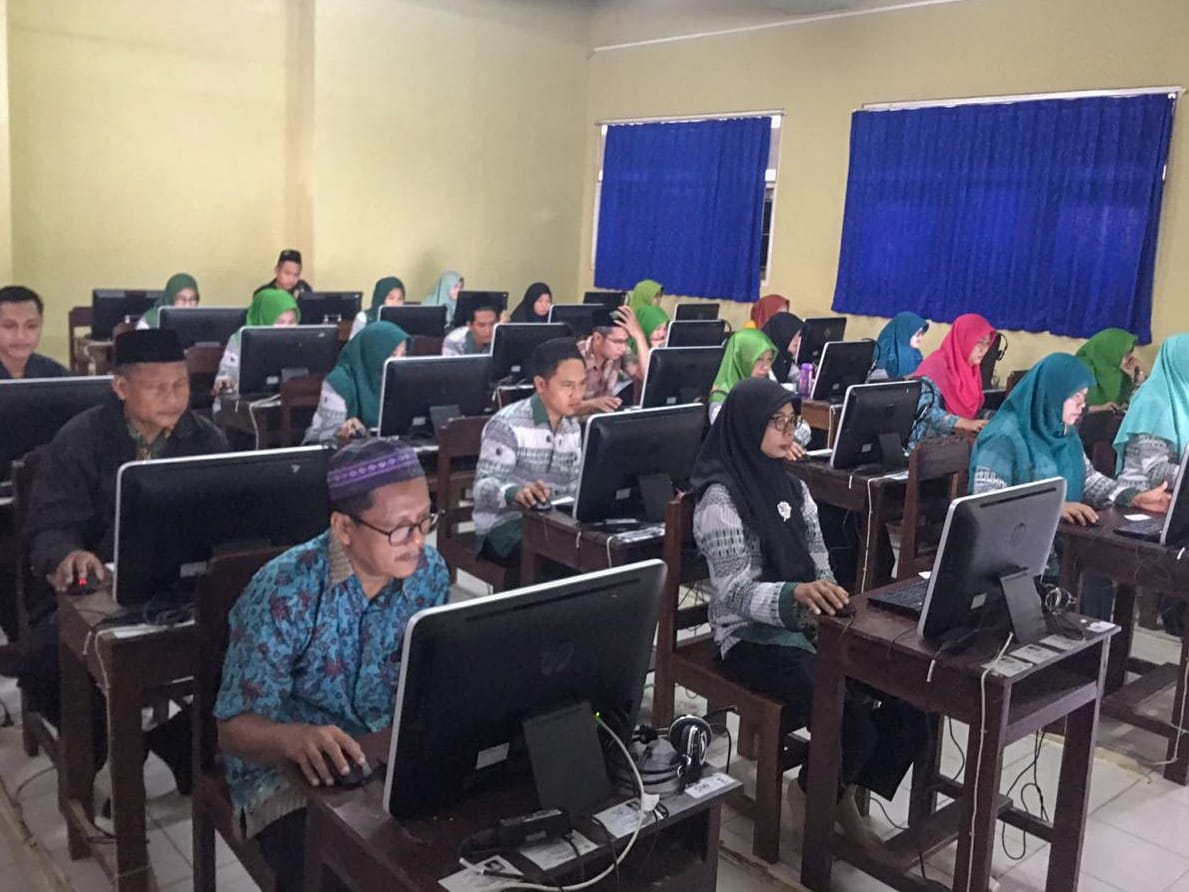 177 SMP di Cilacap Gunakan Pembelajaran Kombinasi, 100 Persen SD Gunakan Pembelajaran Offline