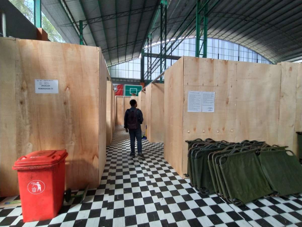 Pagi Ini Karantina GOR Satria Purwokerto Terpantau Sepi