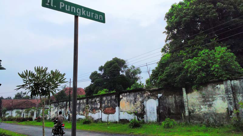 Kawasan Kota Lama Banyumas, Bupati Husein Instruksikan Pendekatan Ke Keluarga Bupati Gandasubrata agar Area Pa