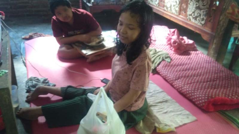 Terlahir Normal, Kakak Beradik Asal Desa Binorong Banjarnegara Alami Lumpuh Mendadak, Keluarga Tak Mampu Biaya