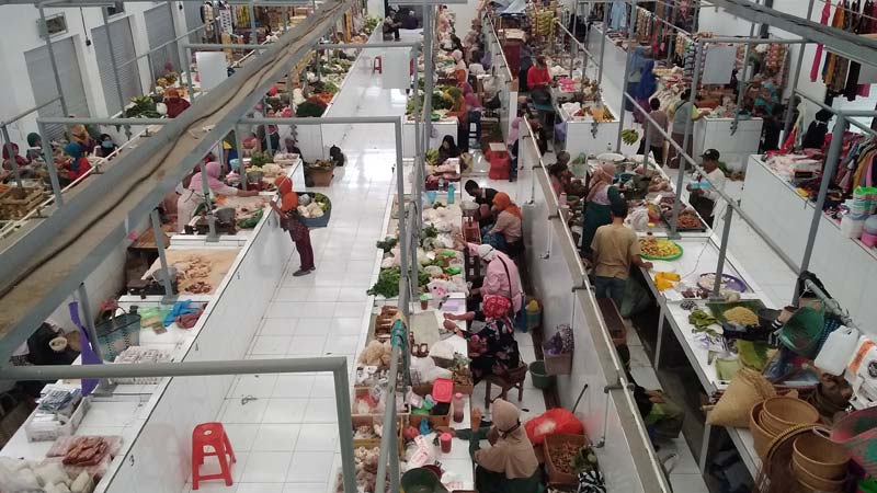 Listrik di Pasar Buntu Byar Pet, Pedagang di Dalam Gedung Kelabakan, Akhirnya Tambah Daya Mandiri