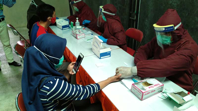 Seratus Relawan PMI Kebumen Jalani Rapid Test